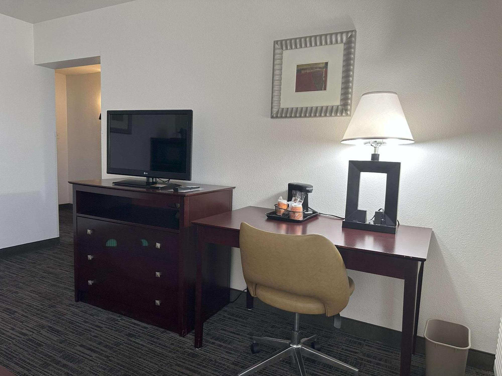 Quality Inn & Suites Everett Eksteriør bilde